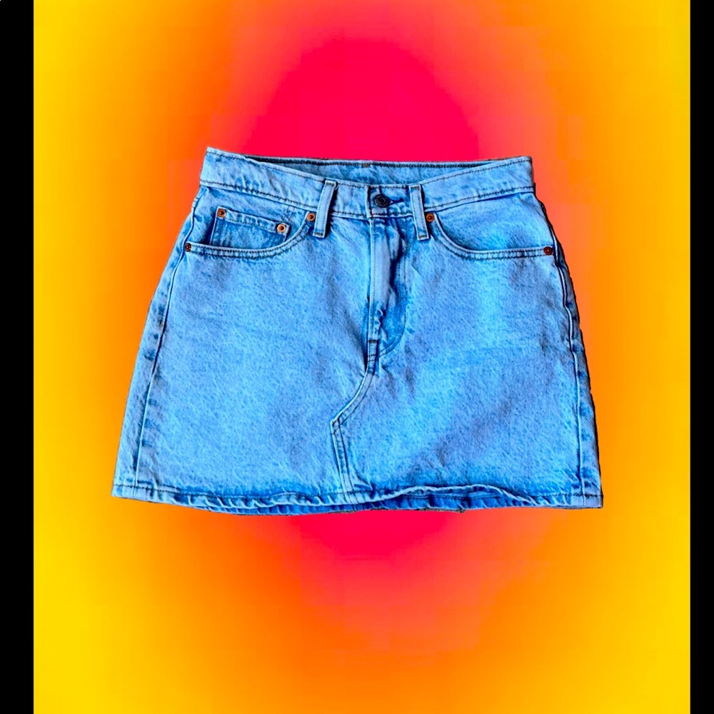 Trendy Levi’s Jean Skirt ❤️‍🔥